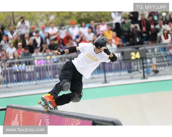 成都滑板队以77分领跑极限运动会积分榜展现强大实力