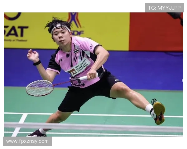 成都羽毛球队防反战术创新探索与实践分析