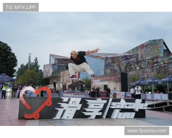 重庆飞盘队在滑板精英赛中以89分稳居积分榜首位 重庆飞盘队在滑板精英赛中以89分稳居积分榜首位