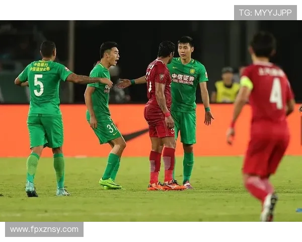 国安与上港点球大战激战正酣谁能笑到最后夺得荣誉桂冠 国安与上港点球大战激战正酣谁能笑到最后夺得荣誉桂冠