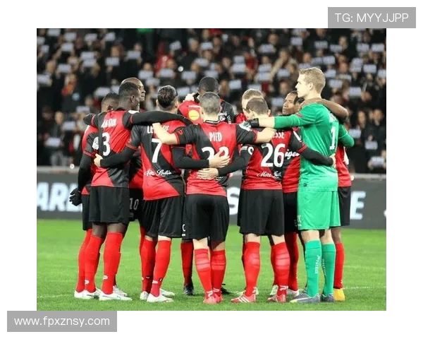 圣旺红星主场迎战亚眠期待精彩对决与激烈竞争 圣旺红星主场迎战亚眠期待精彩对决与激烈竞争